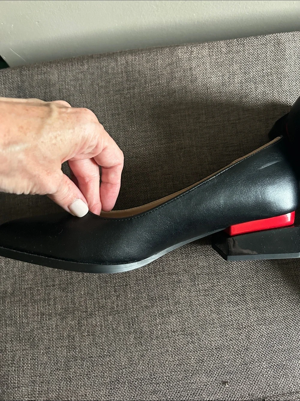 Unbranded Black Pointed Toe Women's Flats - Classic Workday Style